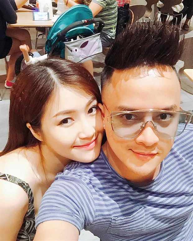 Hương Tràm chính thức lên tiếng sau khi bị kéo vào cuộc chiến 'bóc phốt showbiz' của Nathan Lee - 1 Hương Tràm chính thức lên tiếng sau khi bị kéo vào cuộc chiến 'bóc phốt showbiz' của Nathan Lee - 1