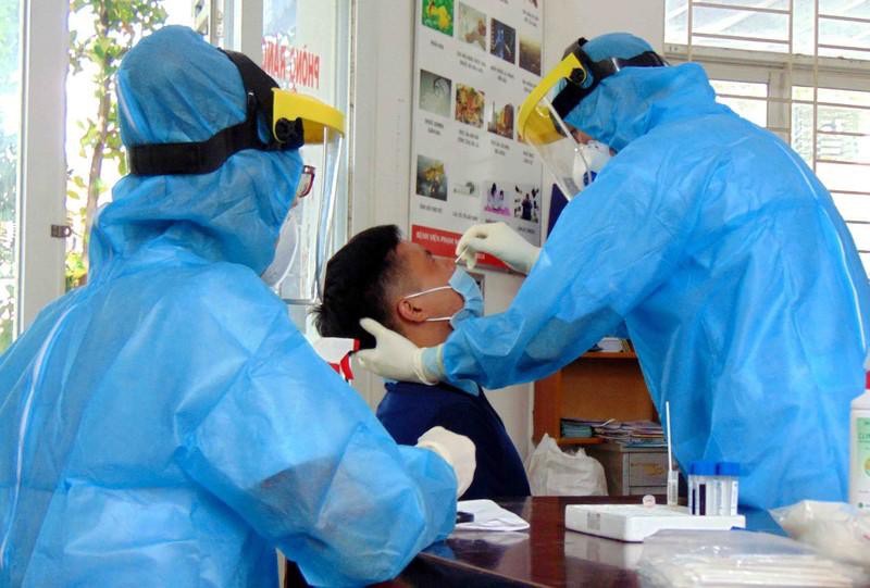 TPHCM lập 3 đoàn kiểm tra việc phòng chống COVID-19 - 1 TPHCM lập 3 đoàn kiểm tra việc phòng chống COVID-19 - 1