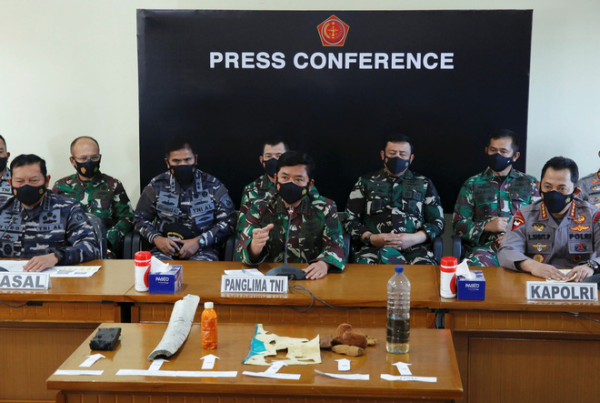 Hé lộ 'nghi phạm' kéo tàu ngầm Indonesia xuống đáy biển: Không ai có thể chống lại thiên nhiên - 1 Hé lộ 'nghi phạm' kéo tàu ngầm Indonesia xuống đáy biển: Không ai có thể chống lại thiên nhiên - 1