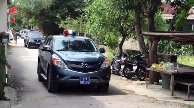 Toàn cảnh hiện trường vụ nổ súng khiến hai người tử vong ở Nghệ An - 8 Toàn cảnh hiện trường vụ nổ súng khiến hai người tử vong ở Nghệ An - 8