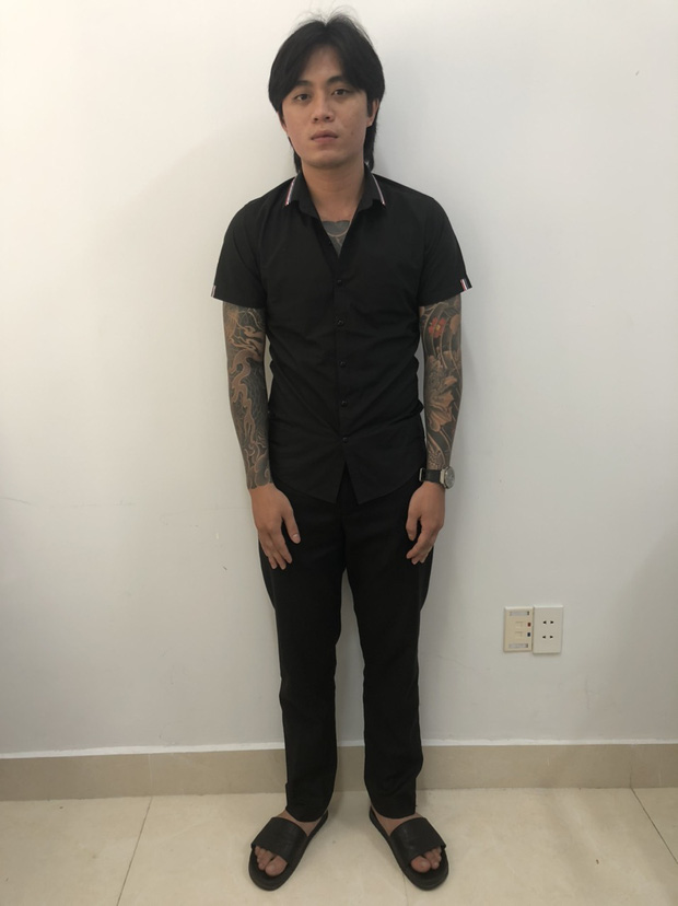 Bắt 2 nhóm côn đồ nổ súng, đuổi chém nhau gây náo loạn Đà Nẵng chỉ vì đòi giảm giá ăn nhậu Bắt 2 nhóm côn đồ nổ súng, đuổi chém nhau gây náo loạn Đà Nẵng chỉ vì đòi giảm giá ăn nhậu