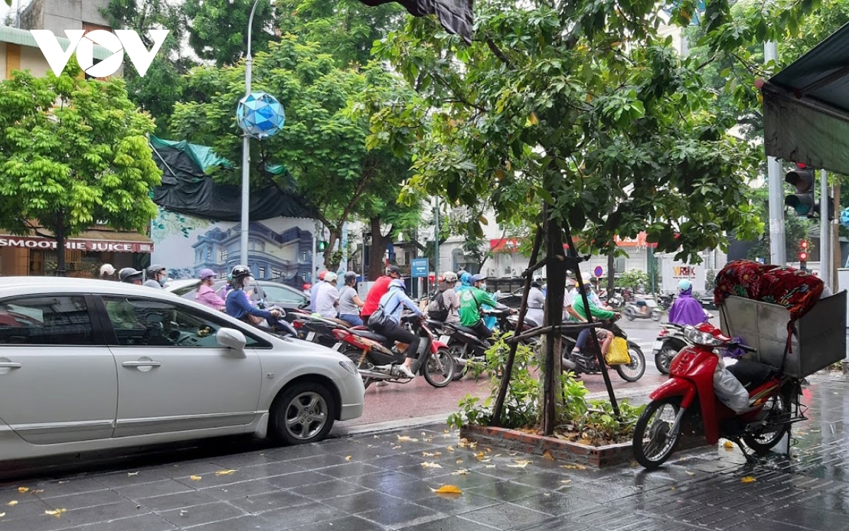 Thời tiết ngày 1/5: Mưa rào và dông về chiều tối trên cả nước Thời tiết ngày 1/5: Mưa rào và dông về chiều tối trên cả nước