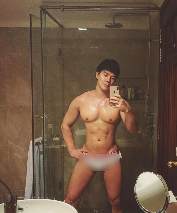 Nathan Lee gây tranh cãi dữ dội khi đăng ảnh khoe body nhưng chỉ mặc độc quần lót để lộ phần nhạy cảm - 1 Nathan Lee gây tranh cãi dữ dội khi đăng ảnh khoe body nhưng chỉ mặc độc quần lót để lộ phần nhạy cảm - 1