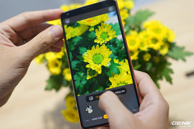 Phó chủ tịch BKAV nói về camera tele trên smartphone: 'Marketing, móc túi khách hàng và khè nhau' Phó chủ tịch BKAV nói về camera tele trên smartphone: 'Marketing, móc túi khách hàng và khè nhau'