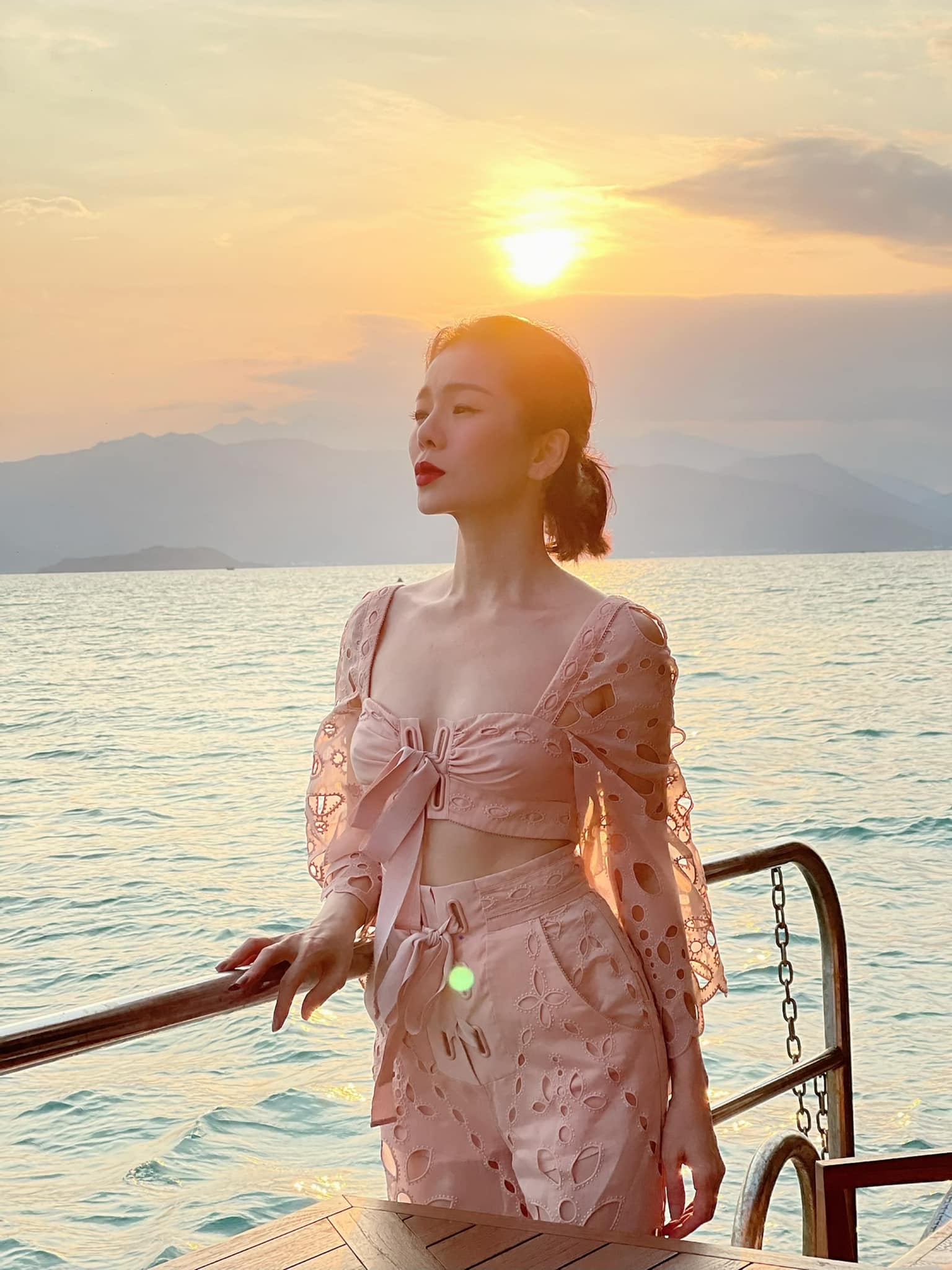 Đu trend diện bikini bé tí xíu, Lệ Quyên bị chê mặc phản cảm nhưng đã có màn đáp trả cực gắt - 9 Đu trend diện bikini bé tí xíu, Lệ Quyên bị chê mặc phản cảm nhưng đã có màn đáp trả cực gắt - 9