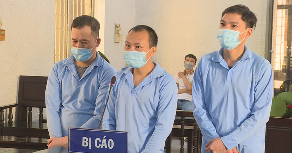Vừa ra tù, nhóm siêu trộm liên tỉnh lại 'ăn hàng' hơn 1,26 tỉ đồng Vừa ra tù, nhóm siêu trộm liên tỉnh lại 'ăn hàng' hơn 1,26 tỉ đồng