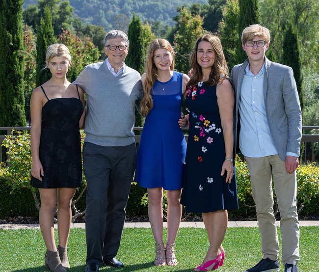 Vợ chồng tỷ phú Bill Gates ly hôn sau 27 năm chung sống, trước đó họ từng dạy con: 'Chọn bạn đời chọn sai có thể chọn lại' - 2 Vợ chồng tỷ phú Bill Gates ly hôn sau 27 năm chung sống, trước đó họ từng dạy con: 'Chọn bạn đời chọn sai có thể chọn lại' - 2