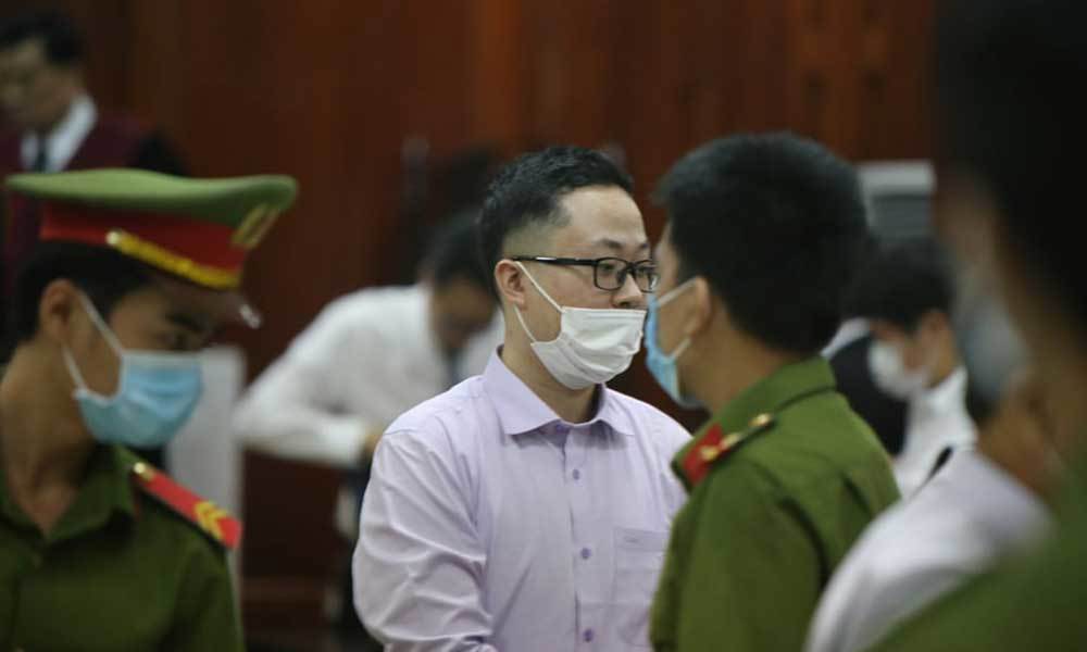 Hoãn phiên phúc thẩm xét xử vụ cựu Phó Chánh án Nguyễn Hải Nam kêu oan - 1 Hoãn phiên phúc thẩm xét xử vụ cựu Phó Chánh án Nguyễn Hải Nam kêu oan - 1