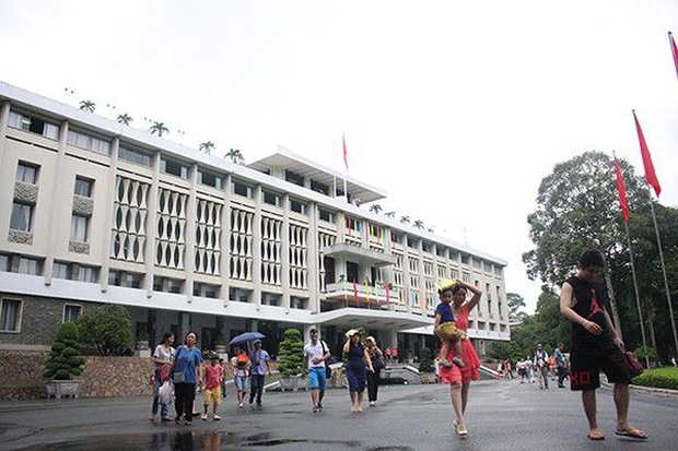 TP.HCM cách ly ngay du khách có thân nhiệt cao hơn 37.5 độ C TP.HCM cách ly ngay du khách có thân nhiệt cao hơn 37.5 độ C