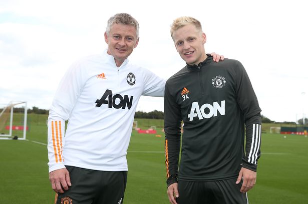 MU quyết định bất ngờ về tương lai Van de Beek MU quyết định bất ngờ về tương lai Van de Beek