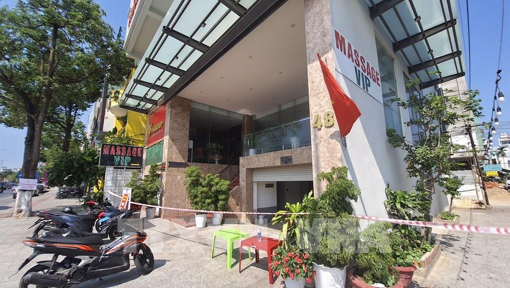 Nữ nhân viên khu vực massage khách sạn Phú An dương tính lần 1, Đà Nẵng khẩn trương truy vết người tiếp xúc Nữ nhân viên khu vực massage khách sạn Phú An dương tính lần 1, Đà Nẵng khẩn trương truy vết người tiếp xúc
