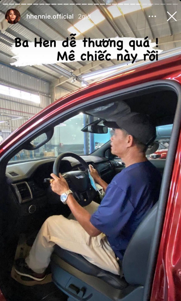 Hoa hậu H'Hen Niê tậu xế hộp tặng bố mẹ để không thua thiệt với hàng xóm, bạn bè - 4 Hoa hậu H'Hen Niê tậu xế hộp tặng bố mẹ để không thua thiệt với hàng xóm, bạn bè - 4