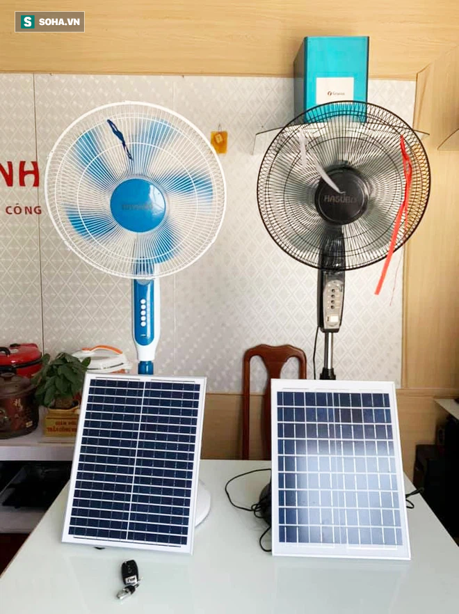300.000 đồng chiếc quạt năng lượng mặt trời, hàng 'thần thánh' tiết kiệm điện ngày hè? 300.000 đồng chiếc quạt năng lượng mặt trời, hàng 'thần thánh' tiết kiệm điện ngày hè?