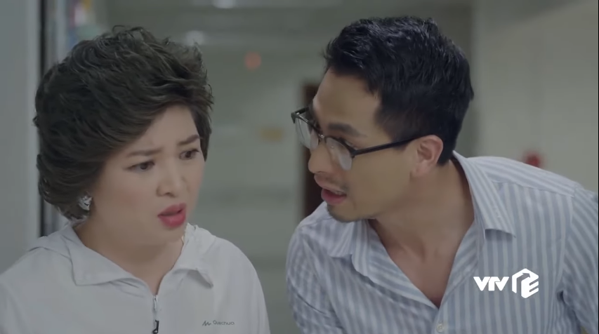 Hướng dương ngược nắng tập 62: Khán giả hả hê khi lão Vụ bị 'nghiệp quật', vừa tai nạn nguy kịch thì vợ đưa con bỏ trốn vì sợ lộ chuyện 'đổ vỏ' - 1