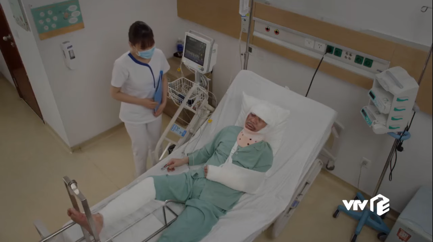 Hướng dương ngược nắng tập 62: Khán giả hả hê khi lão Vụ bị 'nghiệp quật',