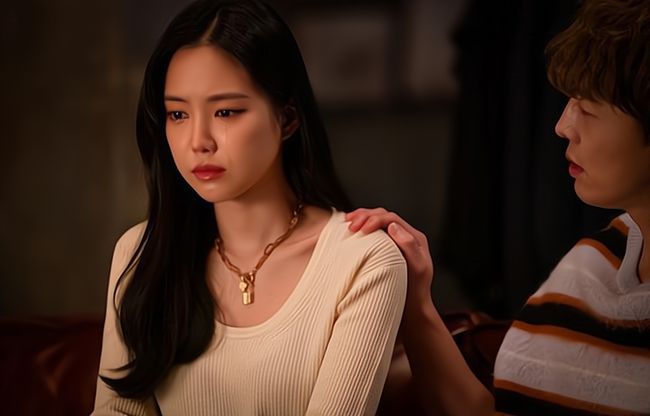 Vợ bị tai nạn, chồng lập tức đưa về quê 'nhờ' ông bà ngoại chăm hộ, 4 tháng sau đến đón vợ nhưng cô lại cho anh 1 bất ngờ đầy cay đắng - 1 Vợ bị tai nạn, chồng lập tức đưa về quê 'nhờ' ông bà ngoại chăm hộ, 4 tháng sau đến đón vợ nhưng cô lại cho anh 1 bất ngờ đầy cay đắng - 1