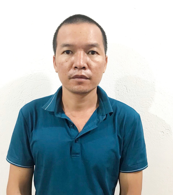 Người Trung Quốc nhập cảnh trái phép trốn trong cốp xe, hóa trang thành ngư dân - 1 Người Trung Quốc nhập cảnh trái phép trốn trong cốp xe, hóa trang thành ngư dân - 1