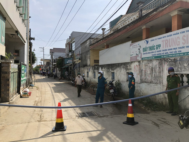 Quảng Ngãi: Phát hiện 1 ca nghi mắc Covid-19 liên quan bar New Phương Đông Quảng Ngãi: Phát hiện 1 ca nghi mắc Covid-19 liên quan bar New Phương Đông