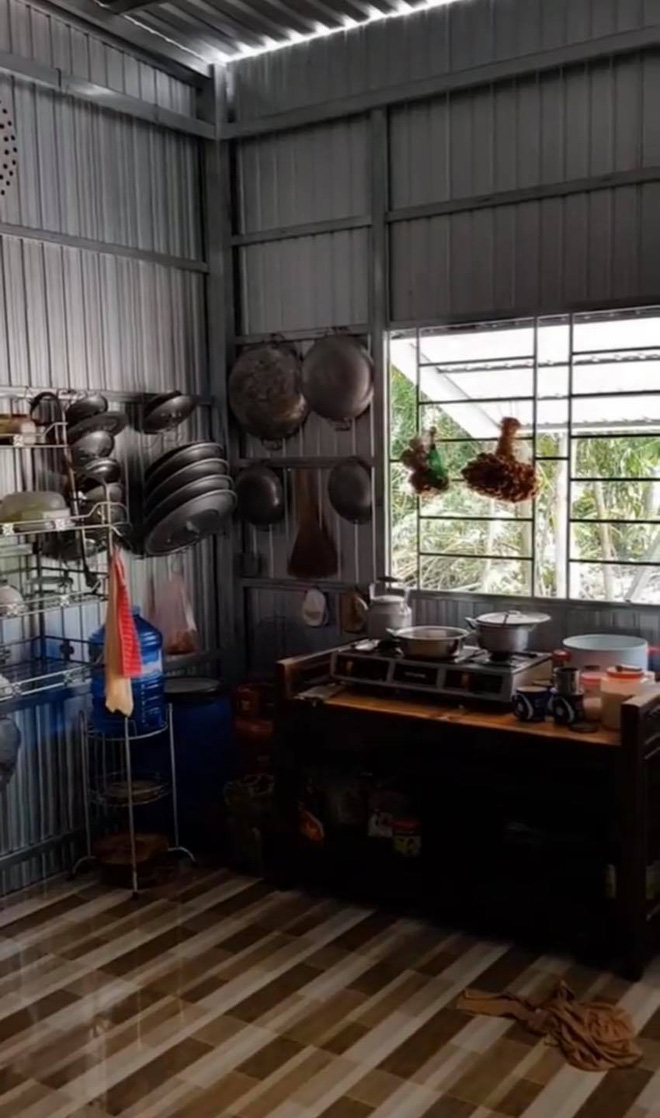 Vừa thấy ảnh chụp căn bếp nhà người yêu của con trai, mẹ giục vội: 'Cưới gấp' - 3 Vừa thấy ảnh chụp căn bếp nhà người yêu của con trai, mẹ giục vội: 'Cưới gấp' - 3