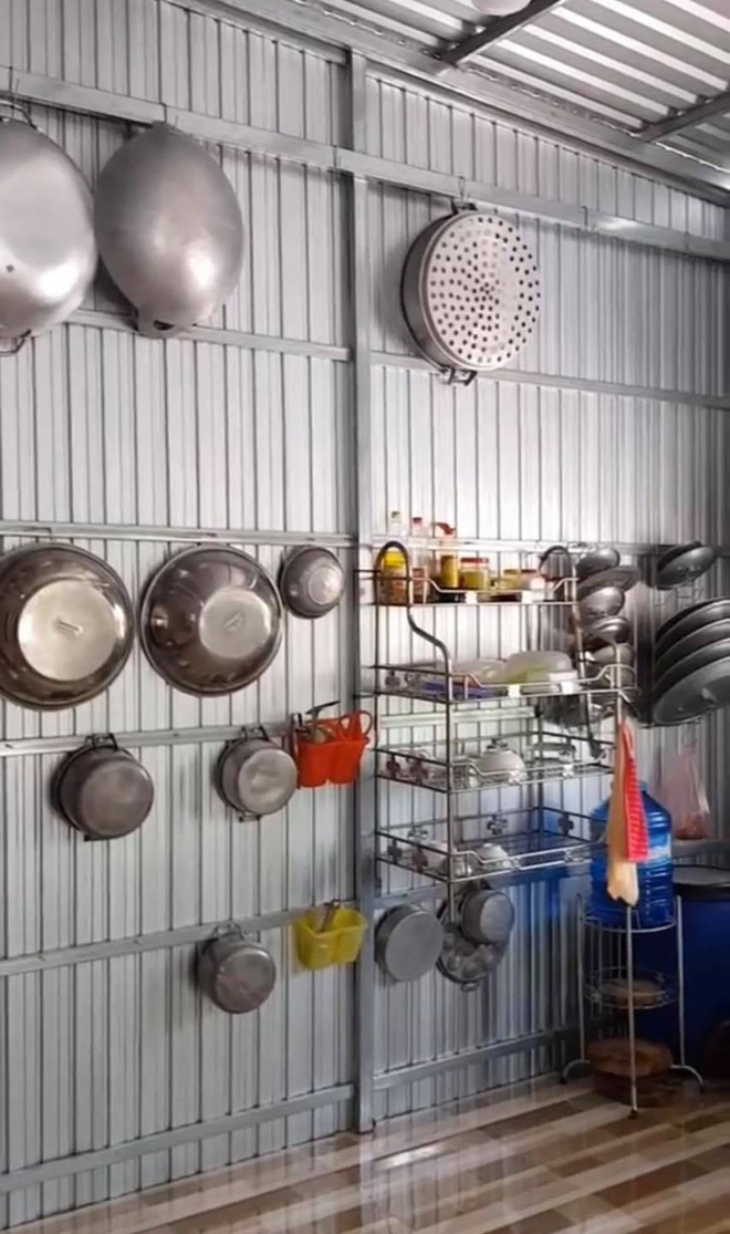 Vừa thấy ảnh chụp căn bếp nhà người yêu của con trai, mẹ giục vội: 'Cưới gấp' - 4 Vừa thấy ảnh chụp căn bếp nhà người yêu của con trai, mẹ giục vội: 'Cưới gấp' - 4
