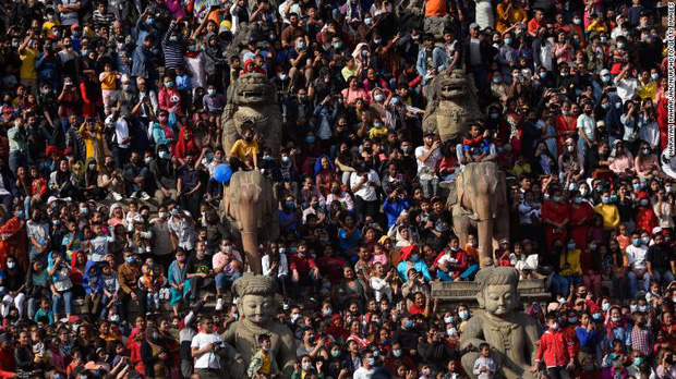 Nepal trên bờ vực trở thành một 'địa ngục Covid' ngay bên cạnh Ấn Độ, thậm chí sẽ còn kinh khủng hơn nữa - 2 Nepal trên bờ vực trở thành một 'địa ngục Covid' ngay bên cạnh Ấn Độ, thậm chí sẽ còn kinh khủng hơn nữa - 2