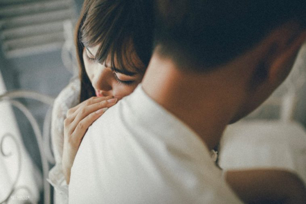 Vợ ở nhà trông con bị chồng mắng 'tiêu như đốt tiền', một lần đưa vợ con về quê ăn giỗ và biết việc làm của cô mà anh lặng người hối hận - 1 Vợ ở nhà trông con bị chồng mắng 'tiêu như đốt tiền', một lần đưa vợ con về quê ăn giỗ và biết việc làm của cô mà anh lặng người hối hận - 1