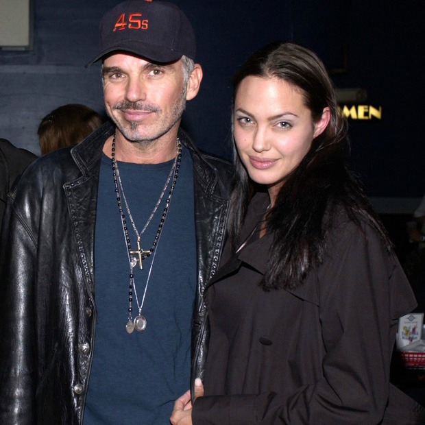 Đời chồng thứ 2 của Angelina Jolie: Nàng lại làm Tuesday, chàng 'đá' hôn thê ngang nhiên cưới nàng và 101 chuyện ân ái gây sốc - 10 Đời chồng thứ 2 của Angelina Jolie: Nàng lại làm Tuesday, chàng 'đá' hôn thê ngang nhiên cưới nàng và 101 chuyện ân ái gây sốc - 10