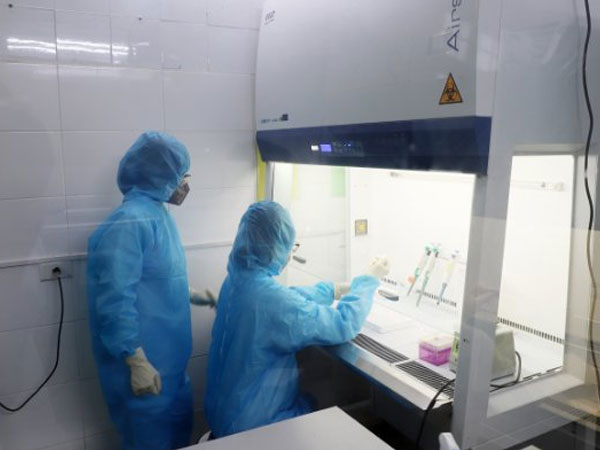 Hà Nam: Phát hiện nữ sinh dương tính SARS-CoV-2 sau 4 ngày không có ca mắc mới Hà Nam: Phát hiện nữ sinh dương tính SARS-CoV-2 sau 4 ngày không có ca mắc mới
