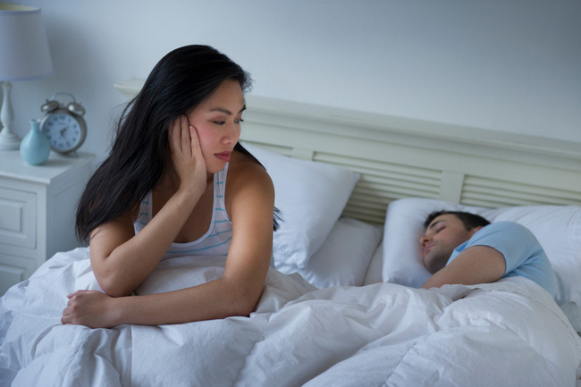 Cho chồng 'thả cửa' trong giai đoạn thai sản để giải quyết nhu cầu, ngờ đâu lúc gần sinh con tôi nhận được cuộc gọi 'sét đánh' từ người phụ nữ lạ - 1 Cho chồng 'thả cửa' trong giai đoạn thai sản để giải quyết nhu cầu, ngờ đâu lúc gần sinh con tôi nhận được cuộc gọi 'sét đánh' từ người phụ nữ lạ - 1