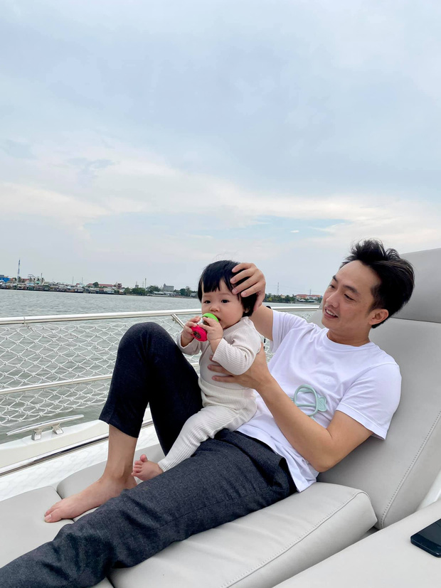 Đàm Thu Trang giận 'tím người' tố Cường Đô La dạy hư ái nữ, Suchin làm gì mà khiến mẹ bỉm căng đét thế? - 2 Đàm Thu Trang giận 'tím người' tố Cường Đô La dạy hư ái nữ, Suchin làm gì mà khiến mẹ bỉm căng đét thế? - 2