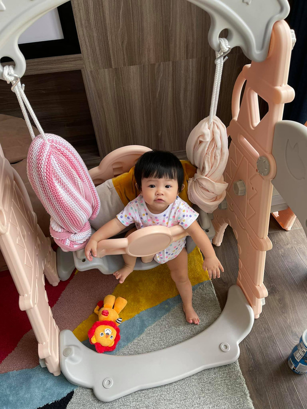 Đàm Thu Trang giận 'tím người' tố Cường Đô La dạy hư ái nữ, Suchin làm gì mà khiến mẹ bỉm căng đét thế? - 1 Đàm Thu Trang giận 'tím người' tố Cường Đô La dạy hư ái nữ, Suchin làm gì mà khiến mẹ bỉm căng đét thế? - 1
