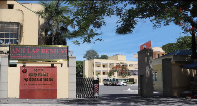 Người đàn ông liệt 2 chân rơi từ tầng 11 bệnh viện xuống đất tử vong Người đàn ông liệt 2 chân rơi từ tầng 11 bệnh viện xuống đất tử vong