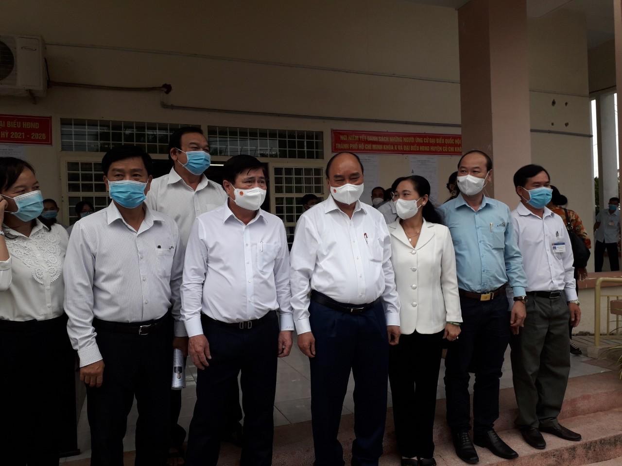 Chủ tịch nước Nguyễn Xuân Phúc: ‘Dân chủ tào lao’ thì đất nước sẽ loạn… - 1 Chủ tịch nước Nguyễn Xuân Phúc: ‘Dân chủ tào lao’ thì đất nước sẽ loạn… - 1