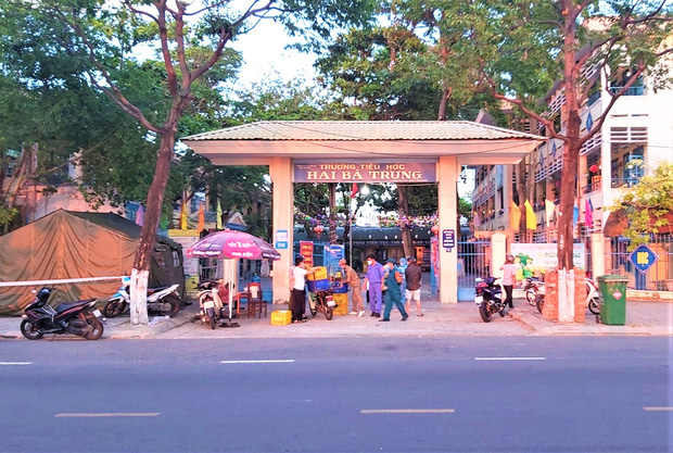 1 ca nhiễm Covid-19, hơn 300 người trong khu công nghiệp ở Đà Nẵng bị cách ly - 2 1 ca nhiễm Covid-19, hơn 300 người trong khu công nghiệp ở Đà Nẵng bị cách ly - 2