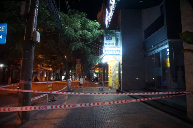 Thêm 14 ca dương tính SARS-CoV-2 ở Đà Nẵng: 12 người là nhân viên thẩm mỹ viện, 1 quản lý bar New Phương Đông và 1 giáo viên mầm non - 1 Thêm 14 ca dương tính SARS-CoV-2 ở Đà Nẵng: 12 người là nhân viên thẩm mỹ viện, 1 quản lý bar New Phương Đông và 1 giáo viên mầm non - 1