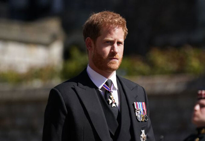'Harry chỉ có thể hàn gắn William chừng nào hiểu tổn thương của anh trai' 'Harry chỉ có thể hàn gắn William chừng nào hiểu tổn thương của anh trai'
