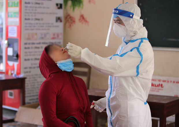Đà Nẵng phát hiện thêm 4 ca dương tính SARS-CoV-2, trong đó có nhân viên bất động sản và chủ quán chè bưởi - 1 Đà Nẵng phát hiện thêm 4 ca dương tính SARS-CoV-2, trong đó có nhân viên bất động sản và chủ quán chè bưởi - 1