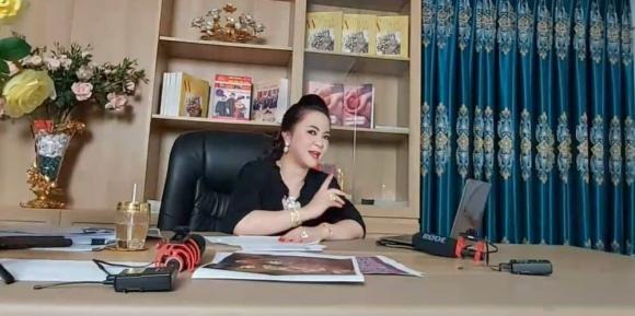 Hứa Minh Đạt lên tiếng bảo vệ NSƯT Hoài Linh giữa lúc bị vợ Dũng 'lò vôi' công kích - 3 Hứa Minh Đạt lên tiếng bảo vệ NSƯT Hoài Linh giữa lúc bị vợ Dũng 'lò vôi' công kích - 3