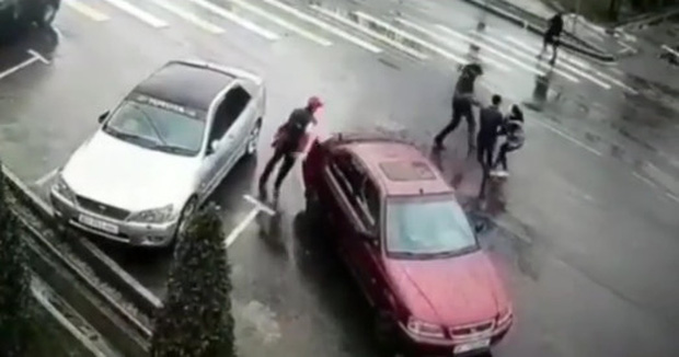 Án mạng cô dâu bị bắt cóc: Vụ giết người kinh hoàng phơi bày thực tiễn khinh nữ nguy hiểm của cả một đất nước - 2 Án mạng cô dâu bị bắt cóc: Vụ giết người kinh hoàng phơi bày thực tiễn khinh nữ nguy hiểm của cả một đất nước - 2