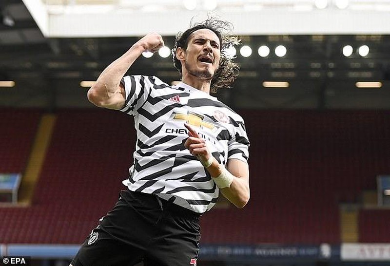Nóng: Cavani chính thức gia hạn hợp đồng với MU Nóng: Cavani chính thức gia hạn hợp đồng với MU