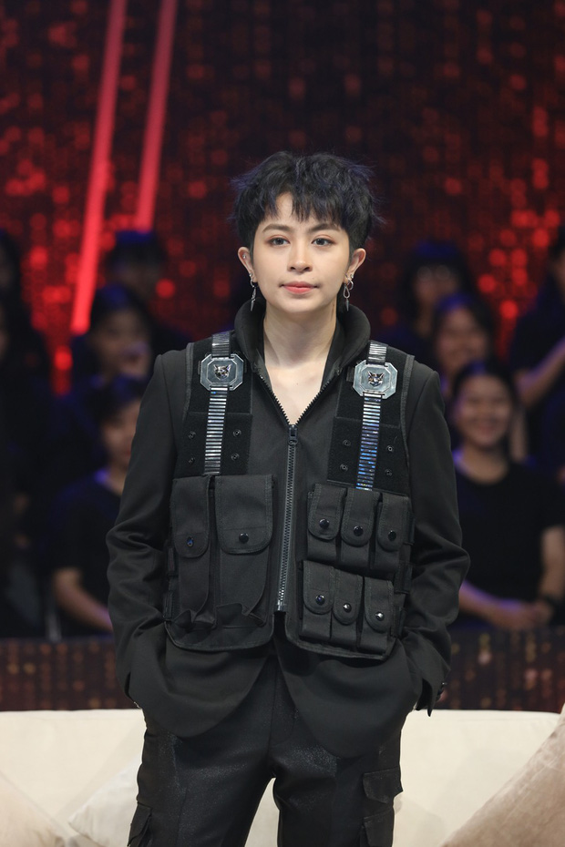 Chi Pu và những mối tình dậy sóng Vbiz: Từ mỹ nam showbiz, trai Tây đến thiếu gia giàu nức tiếng, người đặc biệt nhất lại vướng drama - 16 Chi Pu và những mối tình dậy sóng Vbiz: Từ mỹ nam showbiz, trai Tây đến thiếu gia giàu nức tiếng, người đặc biệt nhất lại vướng drama - 16