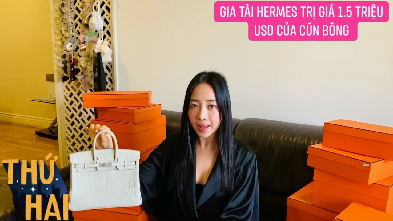 Hot mom nhiều túi Hermès hơn cả Ngọc Trinh hé lộ gia tài túi hơn 30 tỷ, nhiều mẫu hot hit chưa chắc có tiền đã mua được - 2 Hot mom nhiều túi Hermès hơn cả Ngọc Trinh hé lộ gia tài túi hơn 30 tỷ, nhiều mẫu hot hit chưa chắc có tiền đã mua được - 2