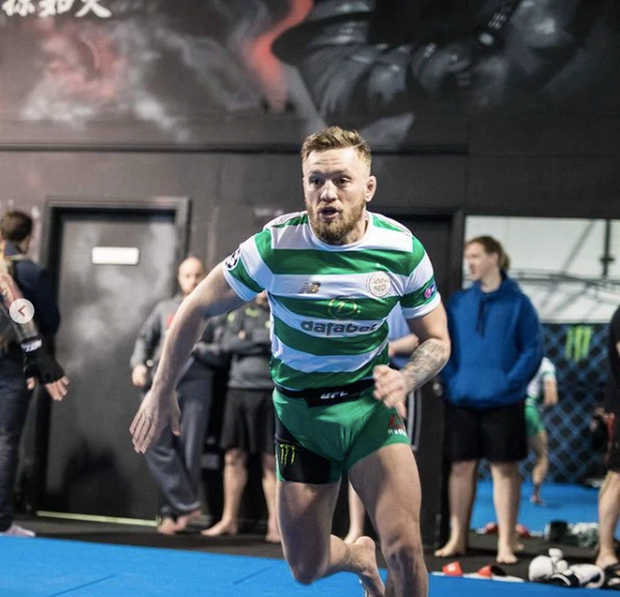 Conor McGregor tái khẳng định tham vọng thâu tóm Man United, tiết lộ đang đàm phán mua cổ phần của Celtic - 1 Conor McGregor tái khẳng định tham vọng thâu tóm Man United, tiết lộ đang đàm phán mua cổ phần của Celtic - 1