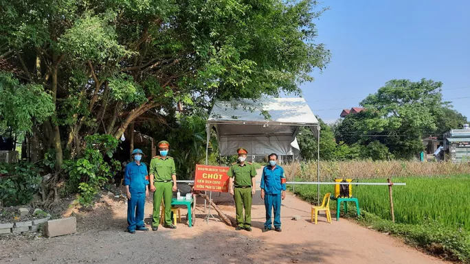 2 F1 vô tư ở nhà, khi xét nghiệm mới phát hiện dương tính SARS-CoV-2 2 F1 vô tư ở nhà, khi xét nghiệm mới phát hiện dương tính SARS-CoV-2