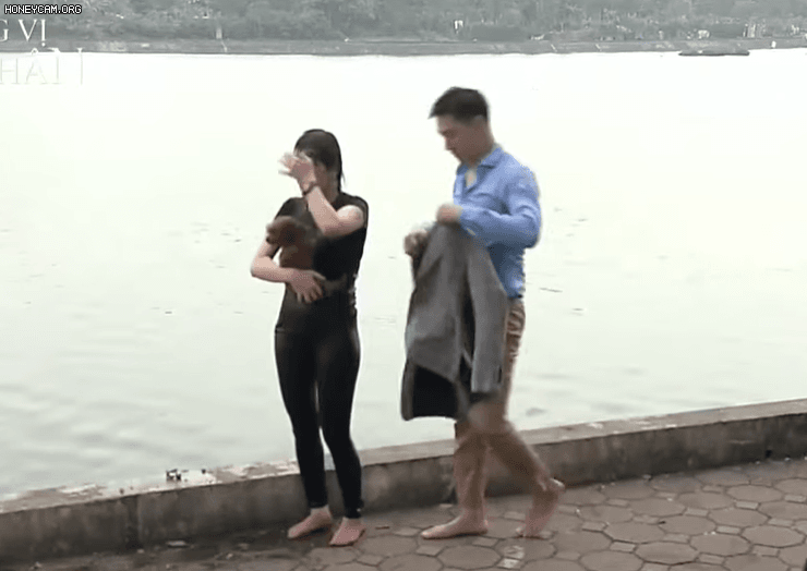 Tập 16 'Hương vị tình thân': Tưởng Nam tự tử, Phong nhảy xuống cứu nhưng lại nhận cái kết phũ phàng - 5 Tập 16 'Hương vị tình thân': Tưởng Nam tự tử, Phong nhảy xuống cứu nhưng lại nhận cái kết phũ phàng - 5