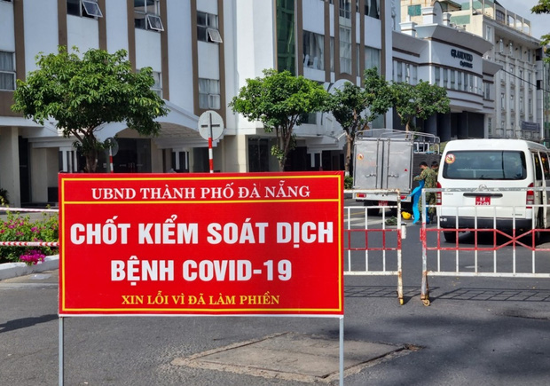 Cả gia đình 4 người mắc Covid-19 ở Đà Nẵng: Đã đi đến những đâu, lây nhiễm như thế nào? Cả gia đình 4 người mắc Covid-19 ở Đà Nẵng: Đã đi đến những đâu, lây nhiễm như thế nào?