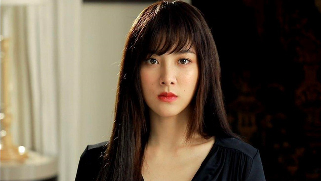 Nghe chị dâu huênh hoang với hàng xóm chuyện cho mẹ chồng tiền hàng tháng mà tôi tức sôi máu vì ẩn khuất phía sau Nghe chị dâu huênh hoang với hàng xóm chuyện cho mẹ chồng tiền hàng tháng mà tôi tức sôi máu vì ẩn khuất phía sau