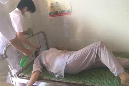 Ông giám đốc dương tính và những kẻ 'bắn tỉa' vào nỗ lực của cộng đồng Ông giám đốc dương tính và những kẻ 'bắn tỉa' vào nỗ lực của cộng đồng