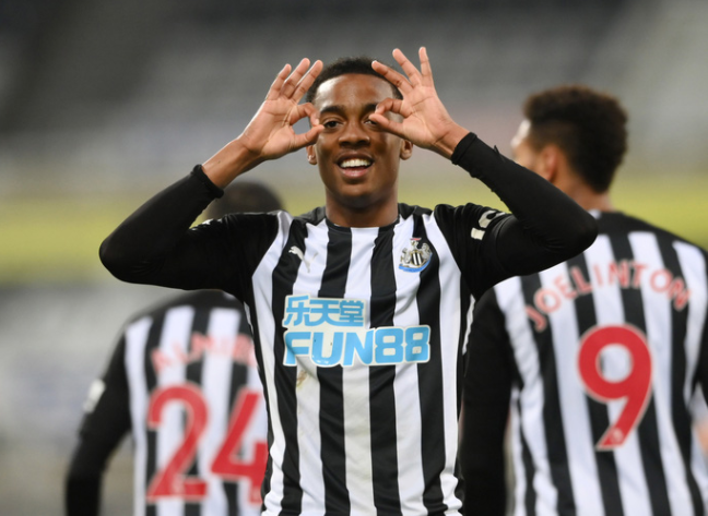 Rượt đuổi 7 bàn tại St.James’s Park, sao trẻ Man City lập hat-trick mừng tân vương - 4 Rượt đuổi 7 bàn tại St.James’s Park, sao trẻ Man City lập hat-trick mừng tân vương - 4