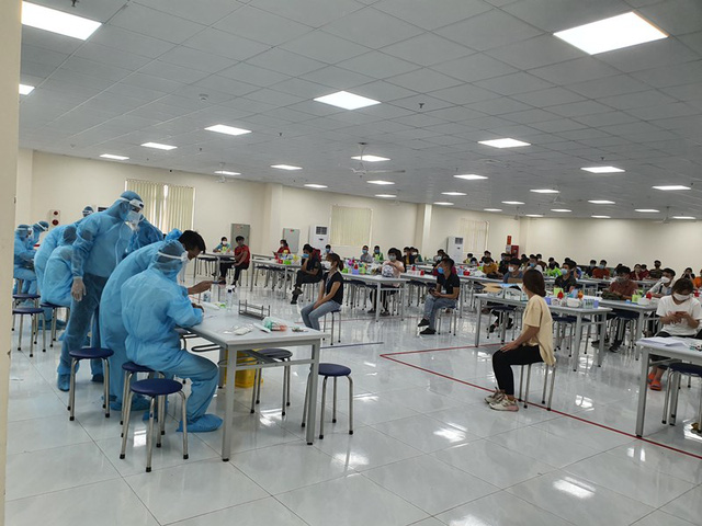 Bắc Giang xuất hiện thêm ổ dịch COVID-19 mới, tăng hàng chục ca dương tính SARS-CoV-2 Bắc Giang xuất hiện thêm ổ dịch COVID-19 mới, tăng hàng chục ca dương tính SARS-CoV-2